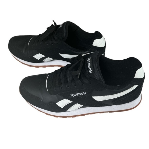 Reebok Other - REEBOK black white tan bottom sneaker // Mens 9.5